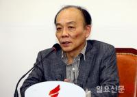 한국당, 한 달 만에 전원책 조직강화특위위원 ‘해촉’
