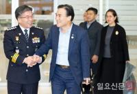환한 미소로 입국하는 김종양 인터폴 신임총재 