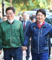 권영진 시장·이철우 지사, 새해 첫 날 영천호국원 합동 참배