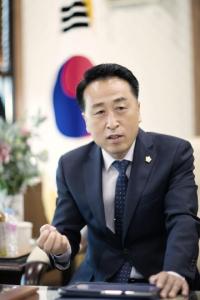 [신년사]김홍성 화성시의회 의장 “오늘보다 더 행복한 화성시를 위해”