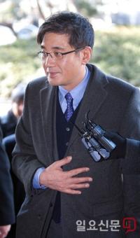 간암 이유 병보석 취소 이호진 전 태광 회장, 수감상태에서 첫 재판 출석