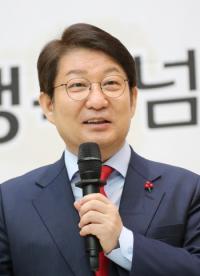 권영진 대구시장 "물 깊어야 큰 배 띄운다"···위기 속 기회 강조