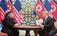 美 트럼프 대통령, 김정은에 “핵무기 미국으로 넘기라”는 요구 담긴 문서 건넸다