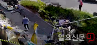 청주시 상당구, 승용차 3m 언덕 밑 도로 추락 운전자 1명 위독