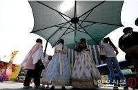 [날씨] 오늘날씨, 목요일 낮 초여름 더위…서울 ‘28도’ 대구 ‘30도’