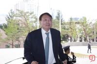 “윤석열 될 줄 모르는 사람 있었나” 검찰 줄서기 경쟁 시작됐다