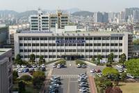 기간제 여교사 남고생과 불법과외하다 부적절한 관계…경찰 수사   