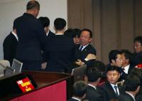 [속보] 공수처법 국회 통과…한국당 반발 속 가결
