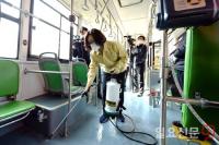 은수미 성남시장, ‘신종 코로나’ 시내버스 소독현장 방문…운수종사자들 격려