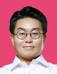 결선 앞둔 강훈 후보 “김정재 꺾고, 포항 확 바꾸겠다”