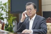 “한국의 진단키트 구매 원한다”…호주·폴란드 정상, 문재인 대통령과 통화