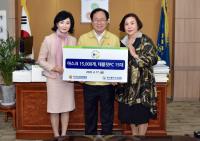 부산시교육청, 유치원연합회로부터 마스크와 테블릿PC 전달받아