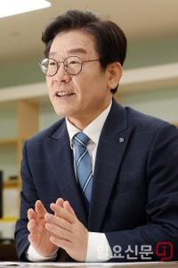 이재명 "기본소득, 증세를 전제로...진실 앞에 정직해야"