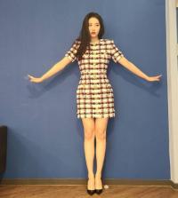 선미 컴백확정, 체크 미니원피스로 완성한 완벽 몸매 인증샷 ‘인형美’