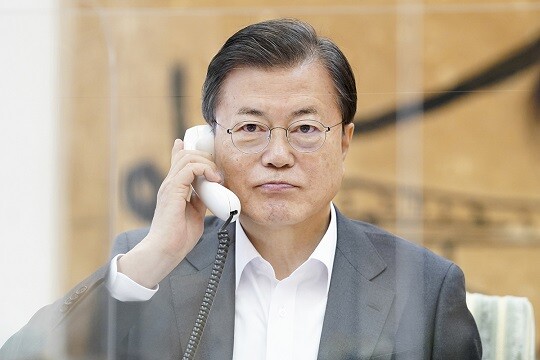문재인 대통령이 7월 5일 대선 정국에서 청와대와 정부가 철저히 정치적 중립을 지킬 것을 지시했다. 사진=청와대 제공