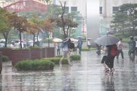 [날씨] 오늘날씨, 수요일 곳곳에 ‘소나기’…서울 ‘35도’ 춘천 ‘36도’