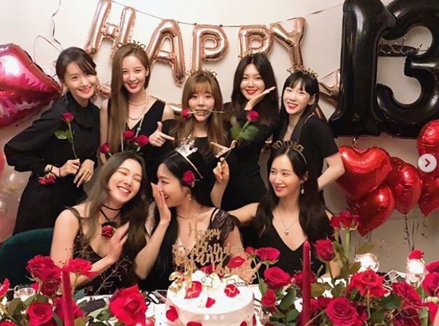 소녀시대 윤아 인스타그램에 올라온 소녀시대 13주년 기념 사진.