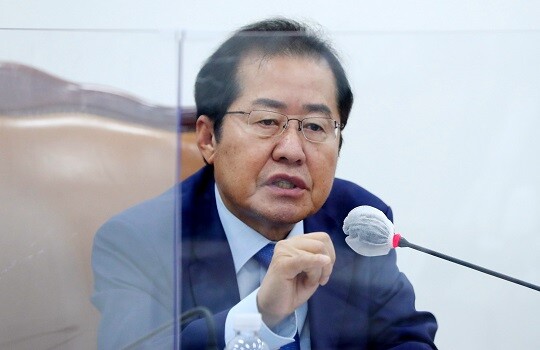 홍준표 국민의힘 의원(사진)이 “한국갤럽의 여론조사는 신뢰하지 않는다”고 밝혔다. 사진=박은숙 기자