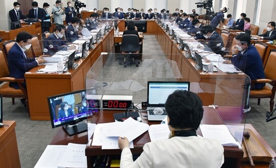 9월 13일 서울 여의도 국회에서 열린 행정안전위원회 전체회의. 사진=이종현 기자