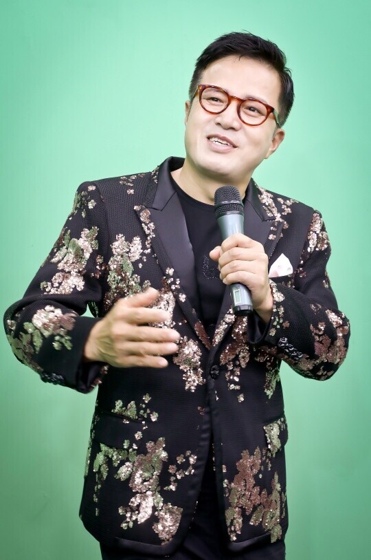 가수의 꿈을 접지 않은 조영구. 사진=임준선 기자