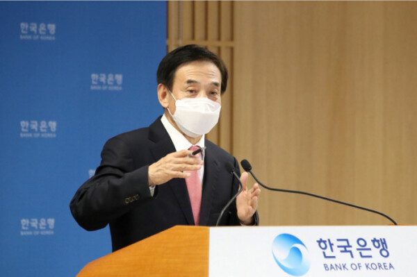 이주열 한국은행 총재는 연일 기준금리 인상 방침을 강조하고 있다. 사진=한국은행 제공