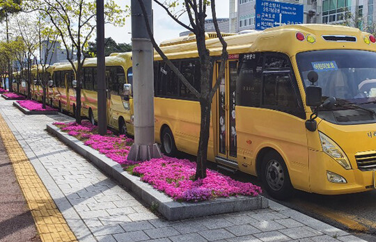 26일 제주에서 초등학생이 학원 승합차에서 내리다 문에 옷이 끼어 참변을 당했다. 사진은 본 기사와 무관함. 사진=연합뉴스