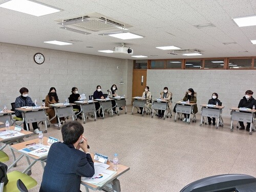 경북교육청은 현장 우수교원의 전문성 신장을 위해 특별연수 과정을 운영한다고 16일 밝혔다. (사진=경북교육청 제공)