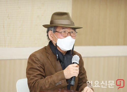 인사말을 하는 유영표 공동대표.