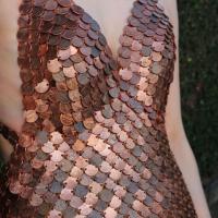 동전 2652개로 만든 ‘티끌 모아 드레스’