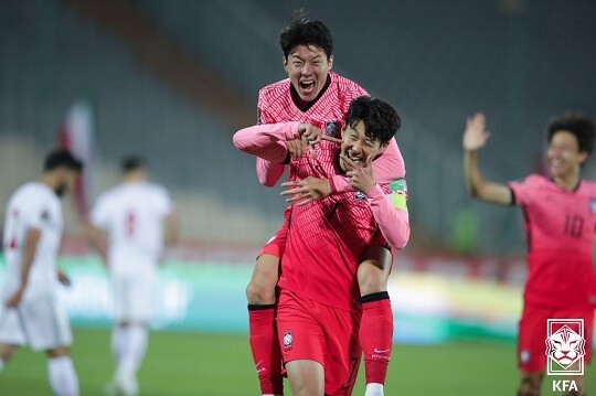 축구 국가대표팀이 '숙적' 이란과 경기를 앞두고 있다. 사진은 지난 이란 원정에서 득점에 성공한 손흥민. 사진=대한축구협회