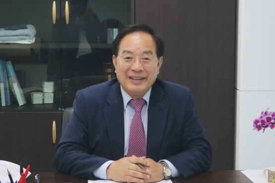 하윤수 교육감. 사진=부산교육감직인수위원회 제공