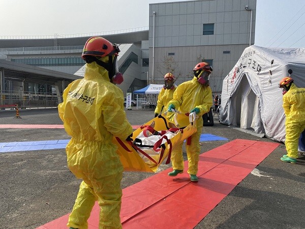 3일 한국철도공사 서대구역에서 테러에 대비한 통합 대응 훈련을 하고 있다. 사진=대구시 제공