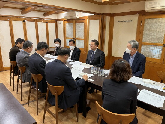 부산항 국제여객터미널 내 유관기관장(CIQ) 간담회 개최 모습. 사진=BPA 제공