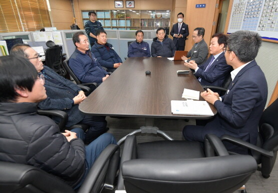 한국노총과의 차담회 모습. 사진=경남도 제공