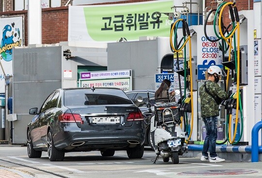 유류세 인하 축소 이후 휘발유 가격이 2주 연속 상승했다. 사진=최준필 기자