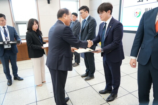 교육활동 보호 외부변호인단 위촉식 모습. 사진=부산시교육청 제공