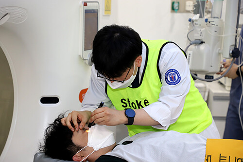 계명대 동산병원 뇌졸중 응급시뮬레이션 훈련. 사진=계명대 동산병원 제공