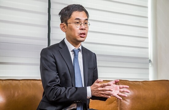 심혜섭 남양유업 신임감사가 홍원식 남양유업 회장을 상대로 손해배상 청구 소송을 제기했다. 사진=최준필 기