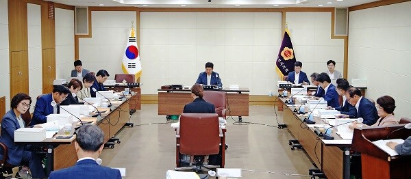 27일 대구시의회 예산결산특별위원회가 '2022회계연도 대구시 결산·예비비 지출 승인의 건'을 종합 심사하고 최종 원안 가결했다. 사진=대구시의회 제공