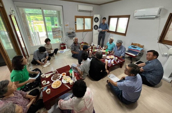 좌담회 장면. 사진=경남농협 제공