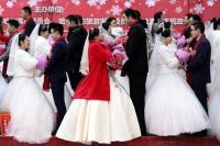 친구인 듯 프로인 듯…중국 ‘신부 들러리’ 전문 직업으로 뜨는 까닭 