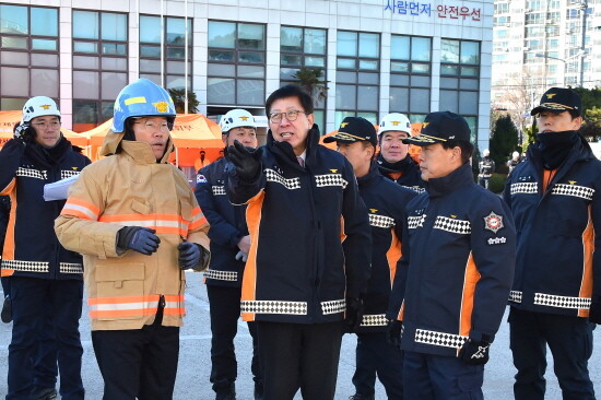 현장점검 장면. 사진=부산시 제공