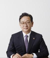자유통일당, 총괄선대위원장에 석동현 변호사