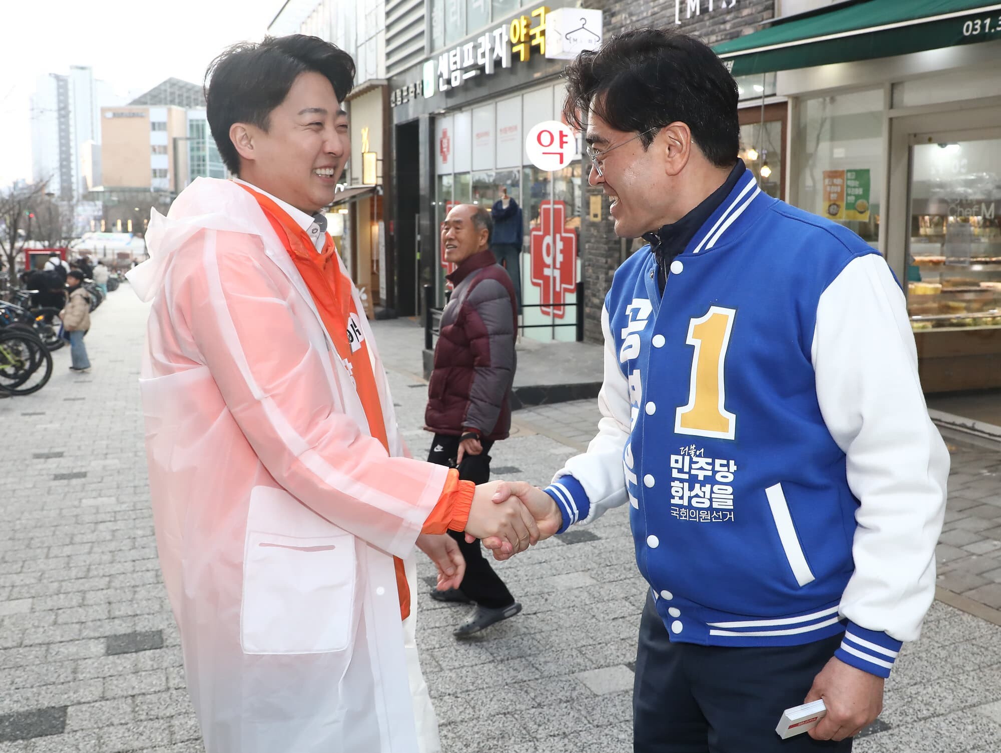 경기 화성을에서 격전을 치른 이준석 개혁신당 후보와 공영운 더불어민주당 후보. 사진=임준선 기자