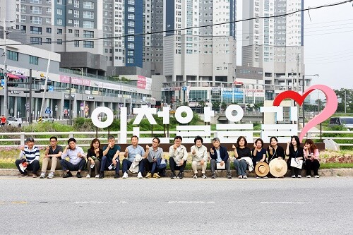 김경희 이천시장, 시청관계자들과 '이천알음길' 로드체킹. 사진= 이천시 제공