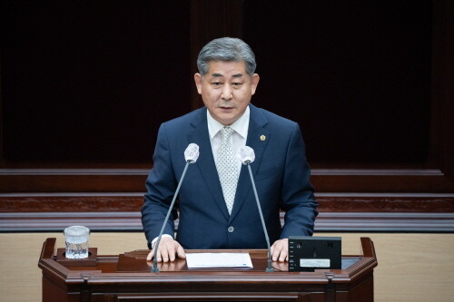 제9대 후반기 인천시의회 의장으로 선출된 정해권 의장. 사진=인천시의회 제공