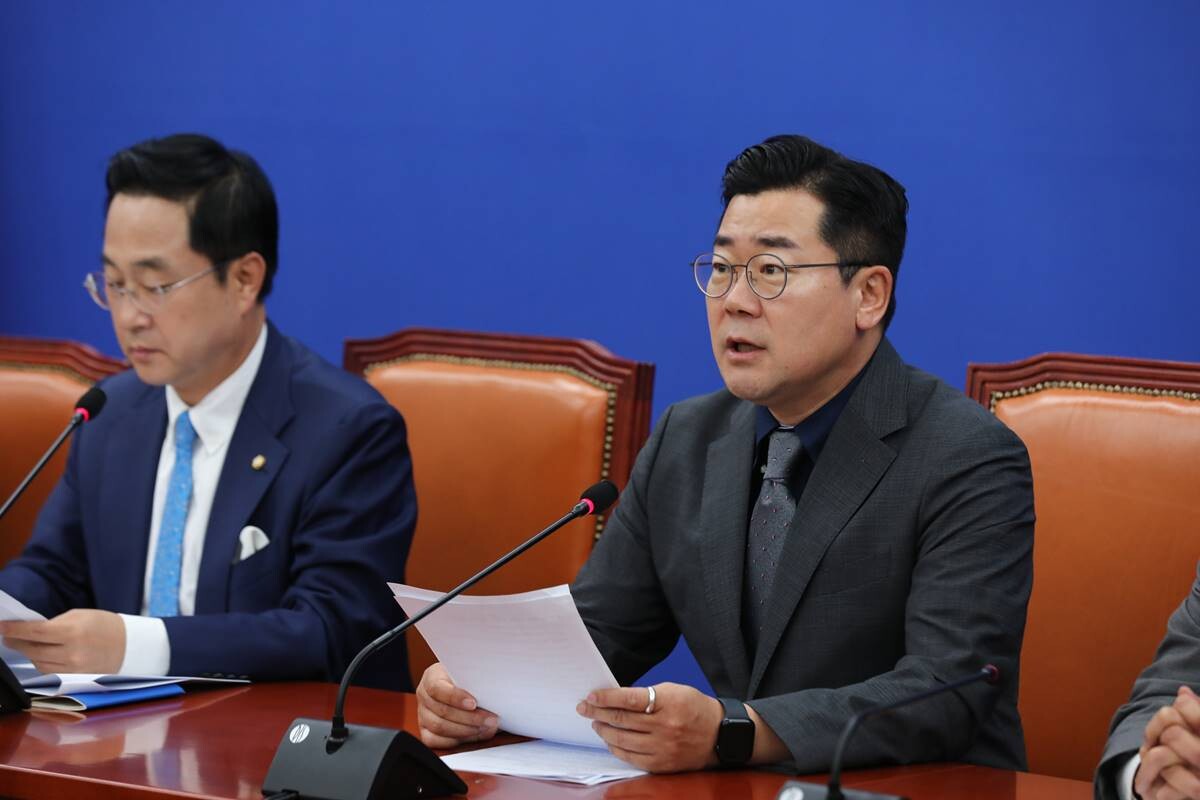 발언 중인 박찬대 더불어민주당 대표 직무대행 겸 원내대표. 사진=박은숙 기자
