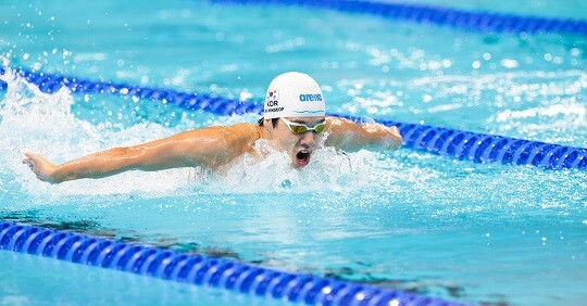 라 데팡스 아레나에서 열린 파리올림픽 남자 접영 200m 준결승전에서 김민섭이 역영하고 있다. 사진=연합뉴스