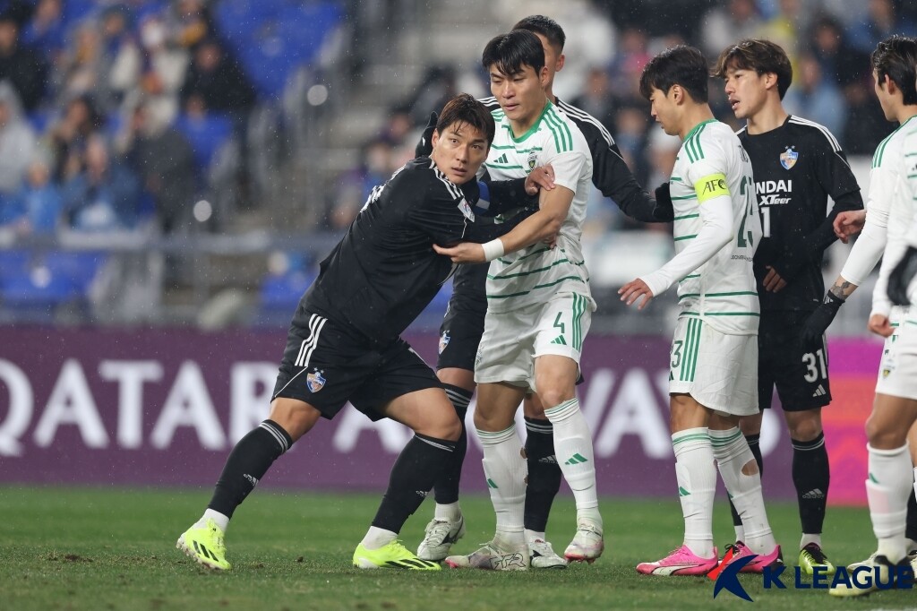 지난 대회 8강에서는 울산과 전북의 맞대결이 성사되기도 했다. 사진=한국프로축구연맹 제공