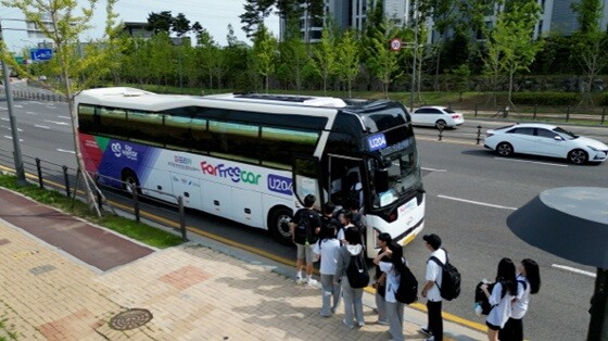 파주형  학생 전용 통학순환버스 '파프리카' . 사진=파주시 제공